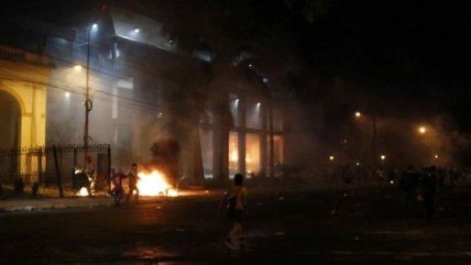 Así se vivió el ataque que terminó con el Congreso paraguayo en llamas