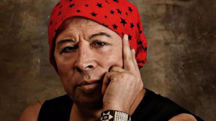 El testimonio del profesor que fue despedido tras encargar lectura de Pedro Lemebel