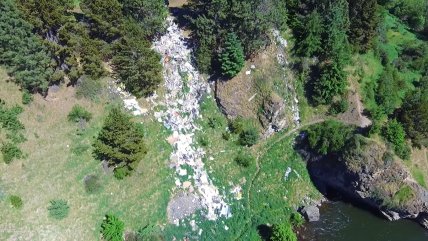  Comenzó limpieza de basural ilegal detectado en Coyhaique  