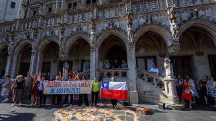   En Bruselas y París también recordaron a Salvador Allende 