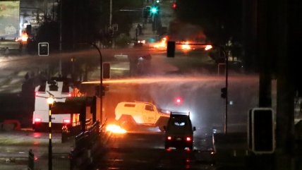   Día del Joven Combatiente: Barricadas en Avenida Grecia, Peñalolén 