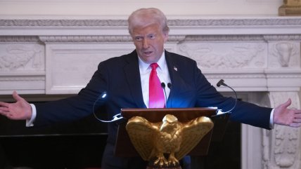   Pese a la prohibición constitucional, Trump no descarta postularse para un tercer mandato 