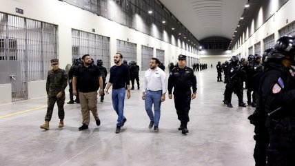   ONG entregará informe a la CPI por presos muertos bajo régimen de Bukele 