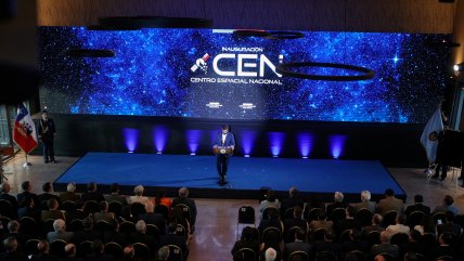  Ministra de Defensa destaca aporte a la soberanía del Centro Espacial Nacional  