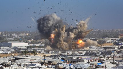   Israel lanzó nuevos bombardeos en Gaza: 21 muertos, entre ellos seis niños 