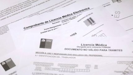  Lo Espejo despidió a 40 funcionarios por viajes al extranjero con licencia médica  